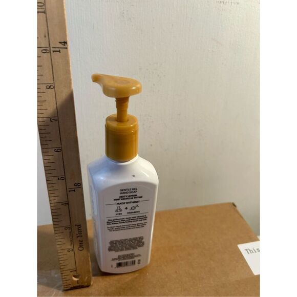 Bath and Body Fall Citrus Harvest gel hand soap - Picture 3 of 3